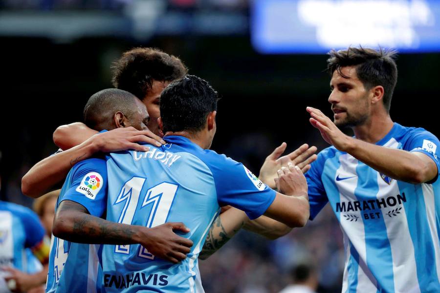 El Real Madrid venció al Málaga 3-2 en el Santiago Bernabéu. Un partido loco donde Benzema abrió la lata y Casemiro volvió a poner ventaja tras el empate de Rolan. El 'Chory' Castro volvió a poner las tablas tras un error de Kiko Casilla y Cristiano, que vio como Roberto paraba su penalti, anotaba a placer en el rechace para dar la victoria a los blancos. 