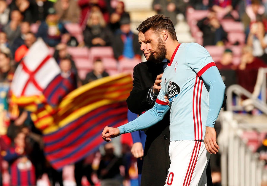 Barcelona y Celta empataron a dos en un partido loco correspondiente a la jornada 14 de Liga. Aspas adelantó al Celta a los 20 minutos pero Messi no tardó en responder marcando el empate. Suárez puso la ventaja pero Maxi Gómez, tras una genial asistencia de Aspas, anotó para poner la igualdad. 