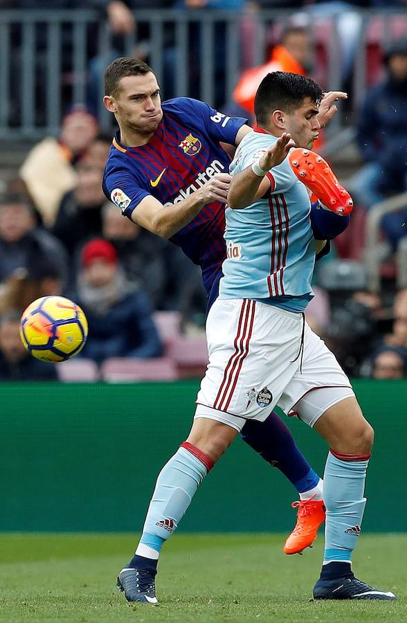 Barcelona y Celta empataron a dos en un partido loco correspondiente a la jornada 14 de Liga. Aspas adelantó al Celta a los 20 minutos pero Messi no tardó en responder marcando el empate. Suárez puso la ventaja pero Maxi Gómez, tras una genial asistencia de Aspas, anotó para poner la igualdad. 