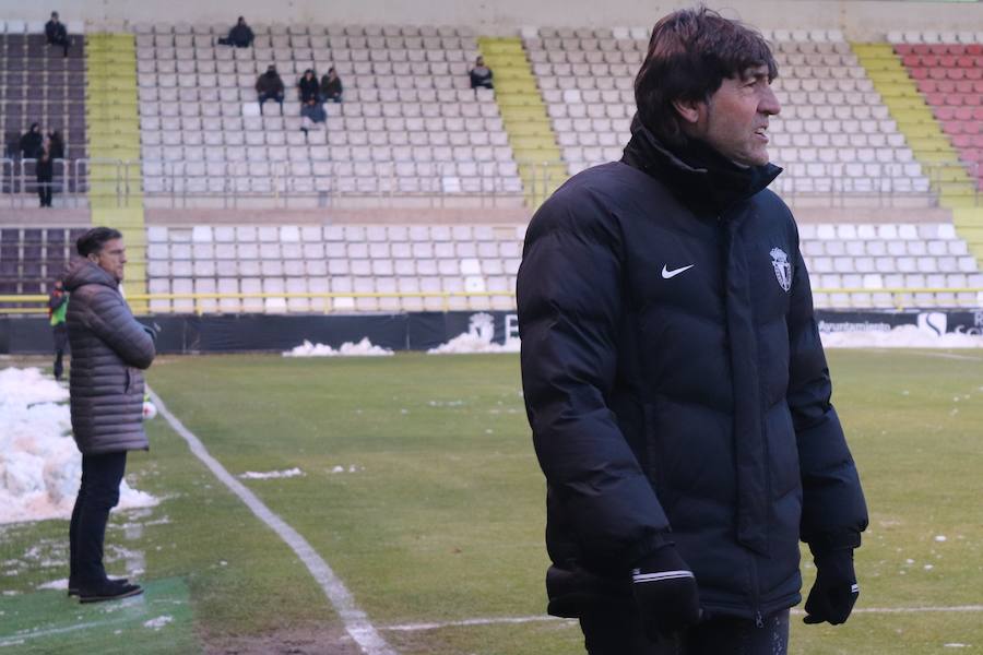 El encuentro ha finalizado con un empate a cero.