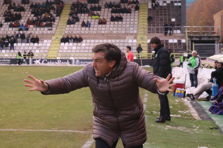 El encuentro ha finalizado con un empate a cero.