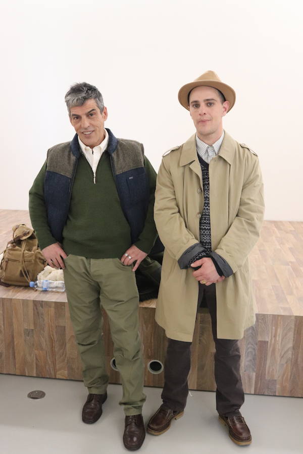 Seis alumnas de Educación Social de la UBU han organizado un desfile de ropa en el que los protagonistas han sido nueve personas sin hogar. Se trata de una metáfora, ya que para ellos las prendas de vestir es su refugio.