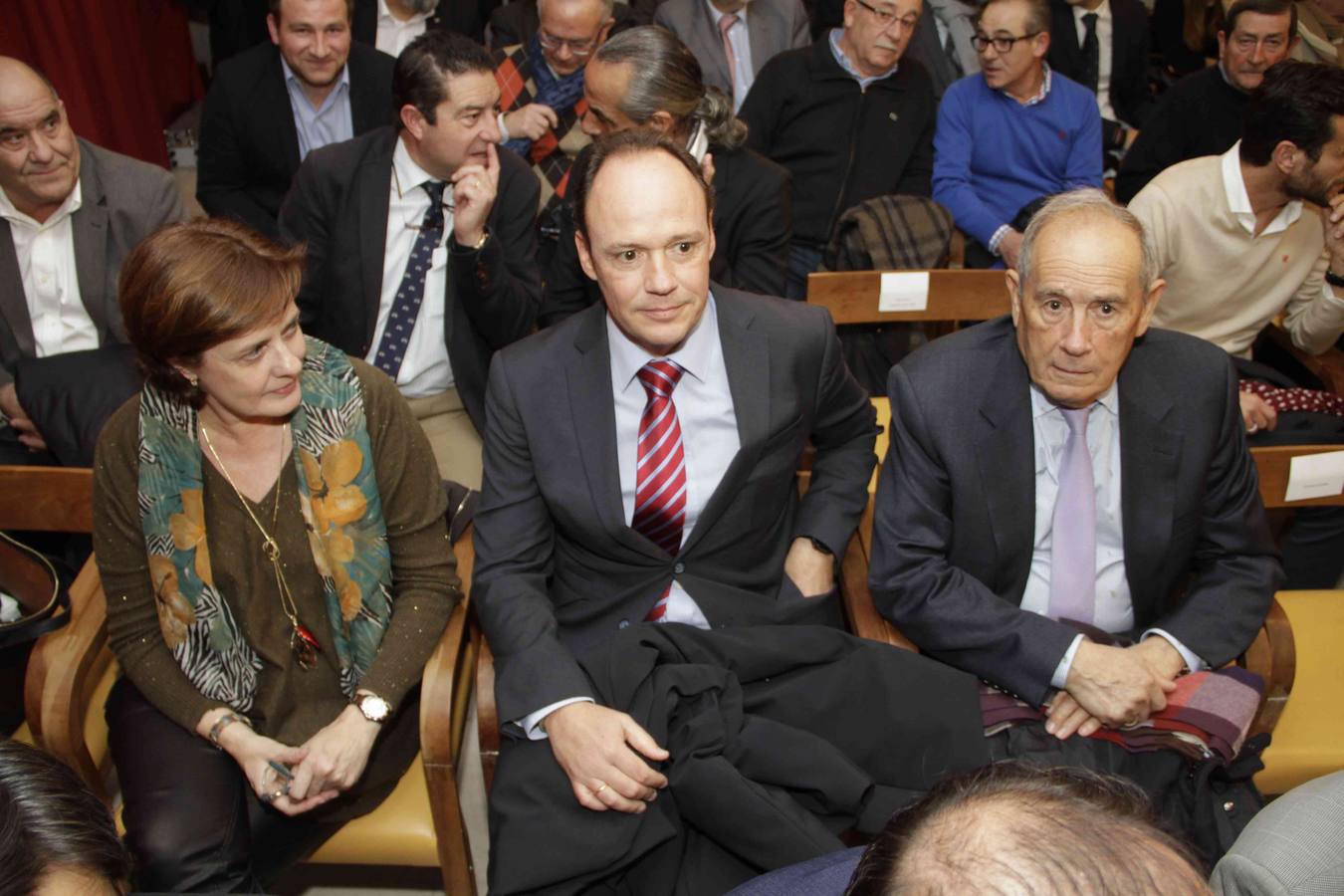 El reconocimiento, que ha congregado a numerosos invitados, ha tenido lugar este mediodía en el castillo de Peñafiel