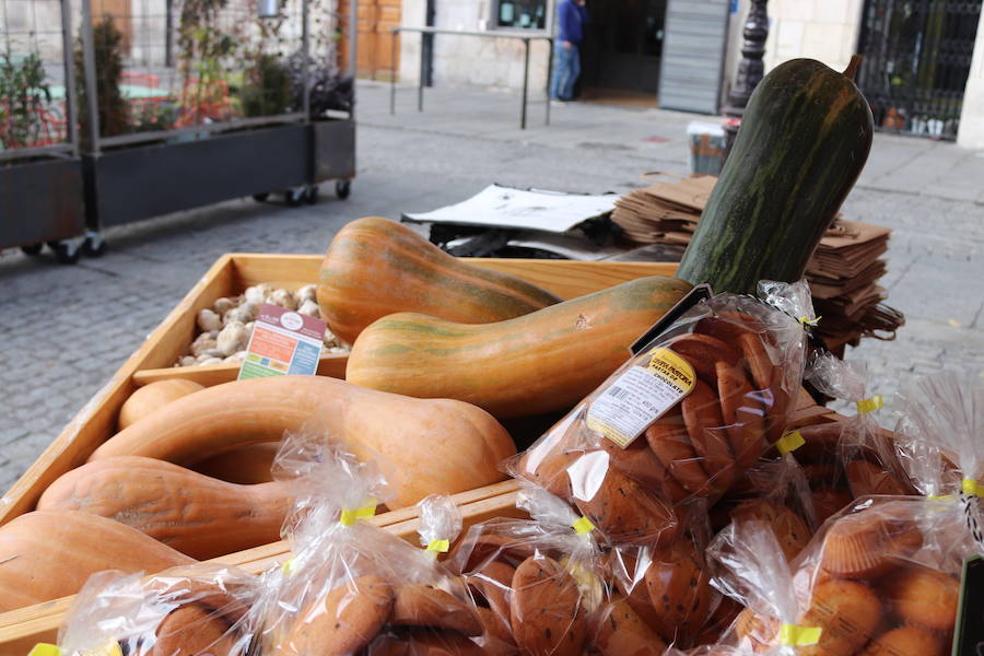 Del 6 al 10 de diciembre, la Plaza de la Flora acoge un mercado 'Autöctono' con productos ecólogicos.