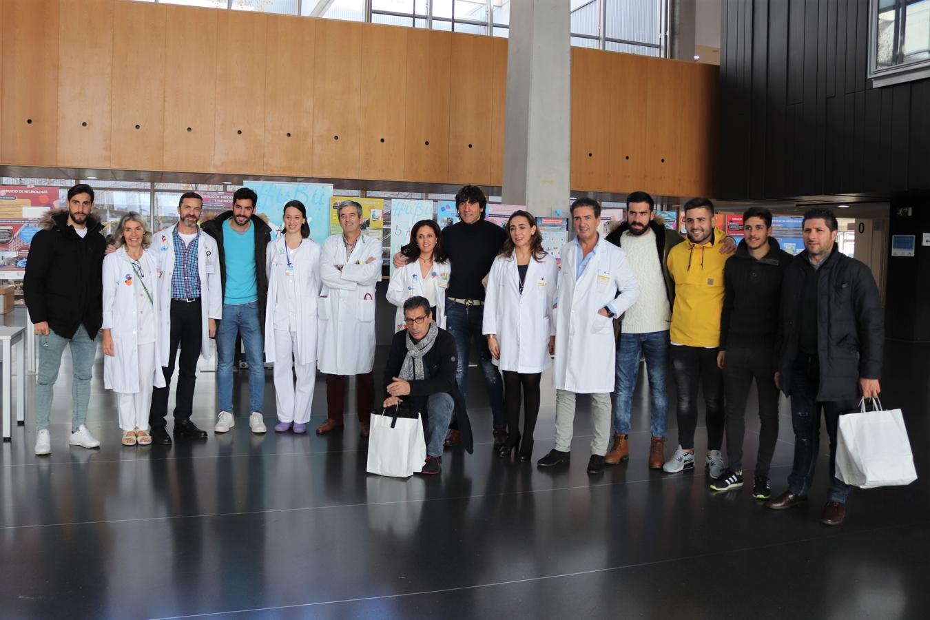 Así han repartido regalos los jugadores del Burgos CF