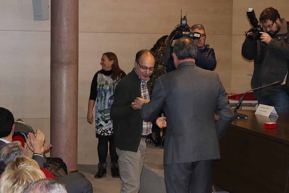 Distinciones a una vida dedicada al trabajo en la Junta