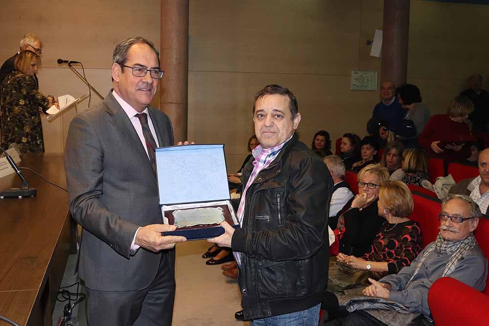 Distinciones a una vida dedicada al trabajo en la Junta