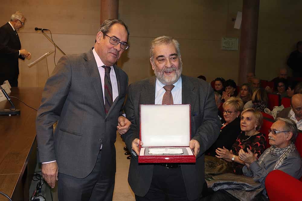 Distinciones a una vida dedicada al trabajo en la Junta