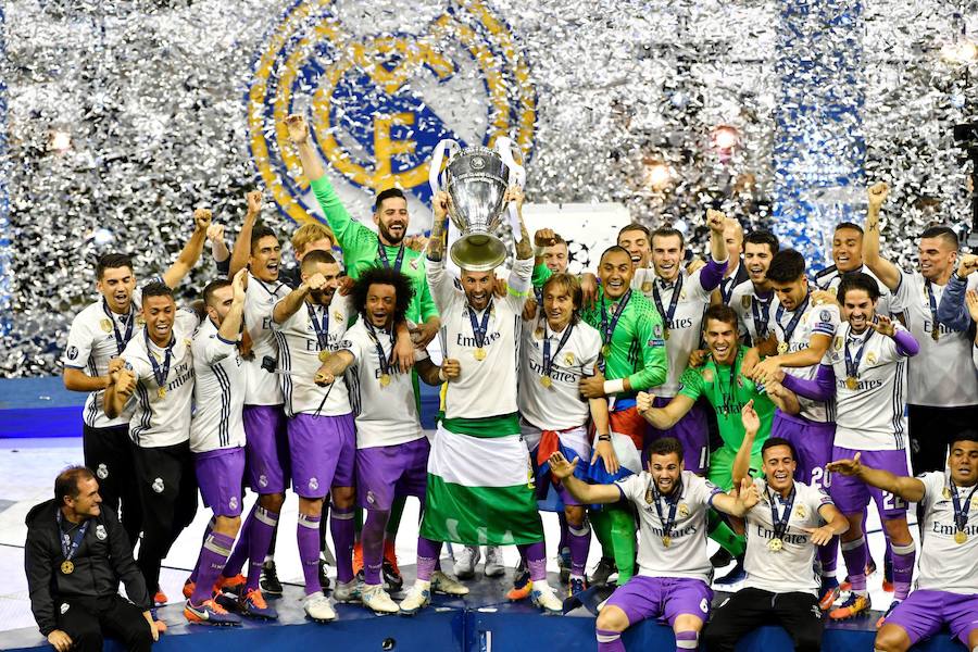 Con su victoria en la final de Cardiff (4-1 a la Juventus), el Real Madrid consiguió su 12ª Copa de Europa y convertirse en el primer club que gana la máxima competición europea dos temporadas consecutivas con el formato actual, vigente desde 1992. Su estrella Cristiano Ronaldo, máximo goleador de la competición, coronó un gran final de temporada con dos goles al arquero italiano Gianluigi Buffon, un argumento que le serviría meses después para lograr su quinto Balón de Oro. El título coronó también al técnico francés Zinedine Zidane, quien en apenas temporada y media en la élite de los banquillos ganaba su segunda Liga de Campeones y fue elegido por la FIFA el mejor entrenador del año. El equipo blanco cerró así una de los mejores cursos de su historia, al conseguir también el campeonato nacional, el Mundial de Clubes y las Supercopas de España y Europa.