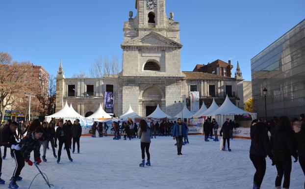 La Piesta de Hielo es uno de los atractivos navideños