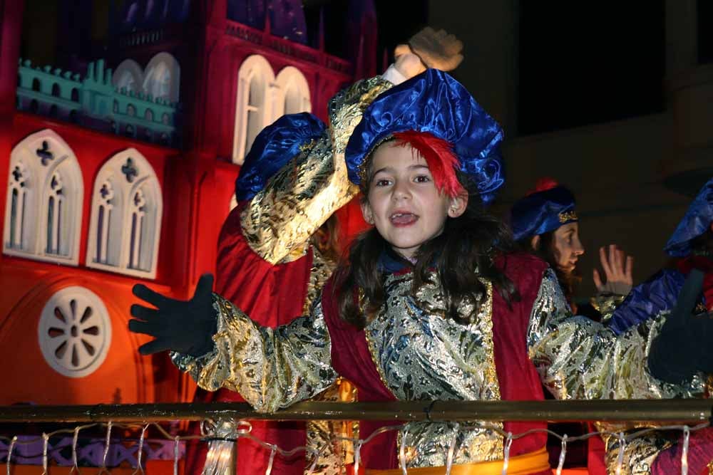 La Cabalgata de Reyes ha hecho las delicias de grandes y pequeños