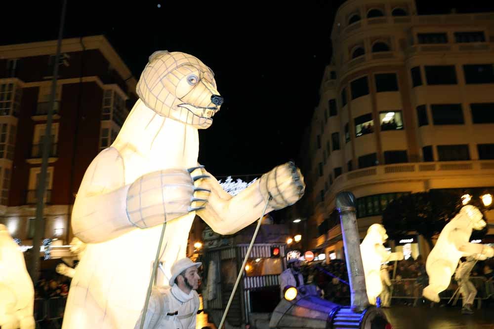 La Cabalgata de Reyes ha hecho las delicias de grandes y pequeños