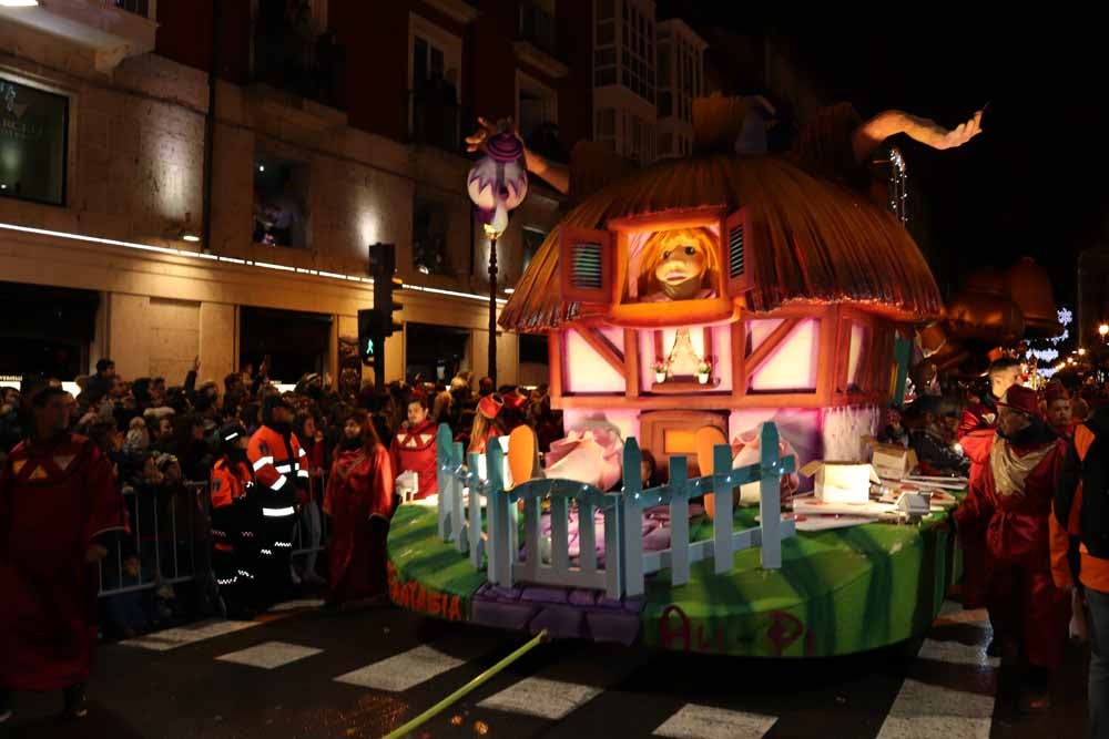 La Cabalgata de Reyes ha hecho las delicias de grandes y pequeños