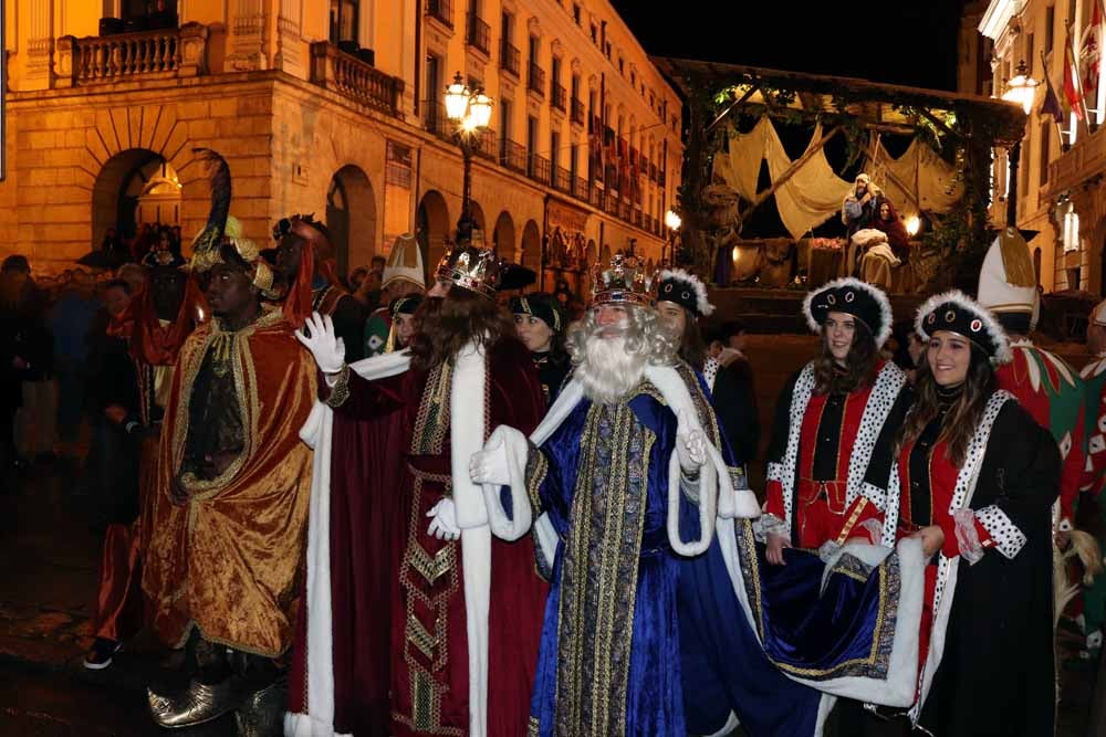 La Cabalgata de Reyes ha hecho las delicias de grandes y pequeños