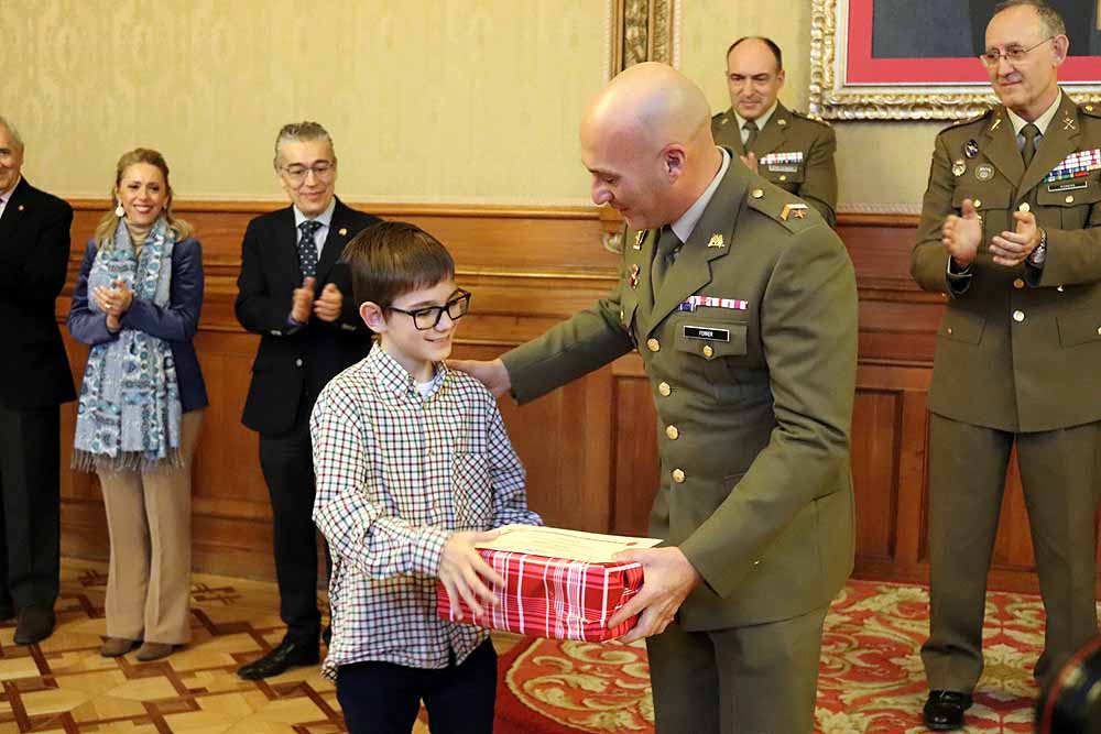 Además se han entregado los premios del V Concurso de Fotografía y del Concurso de Tarjetas Navideñas