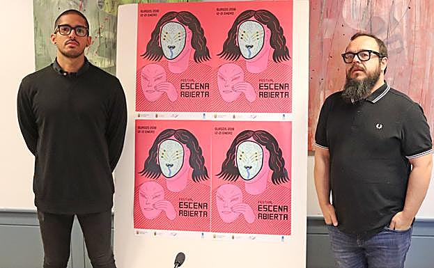 Ricardo Campelo, director de Teatro Xtremo, y Luiggi Falcone, diseñador de luces y técnico de la compañía