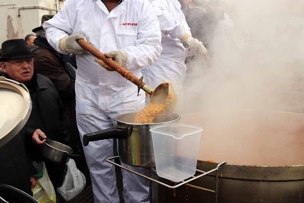 Así han repartido los cofrades los titos