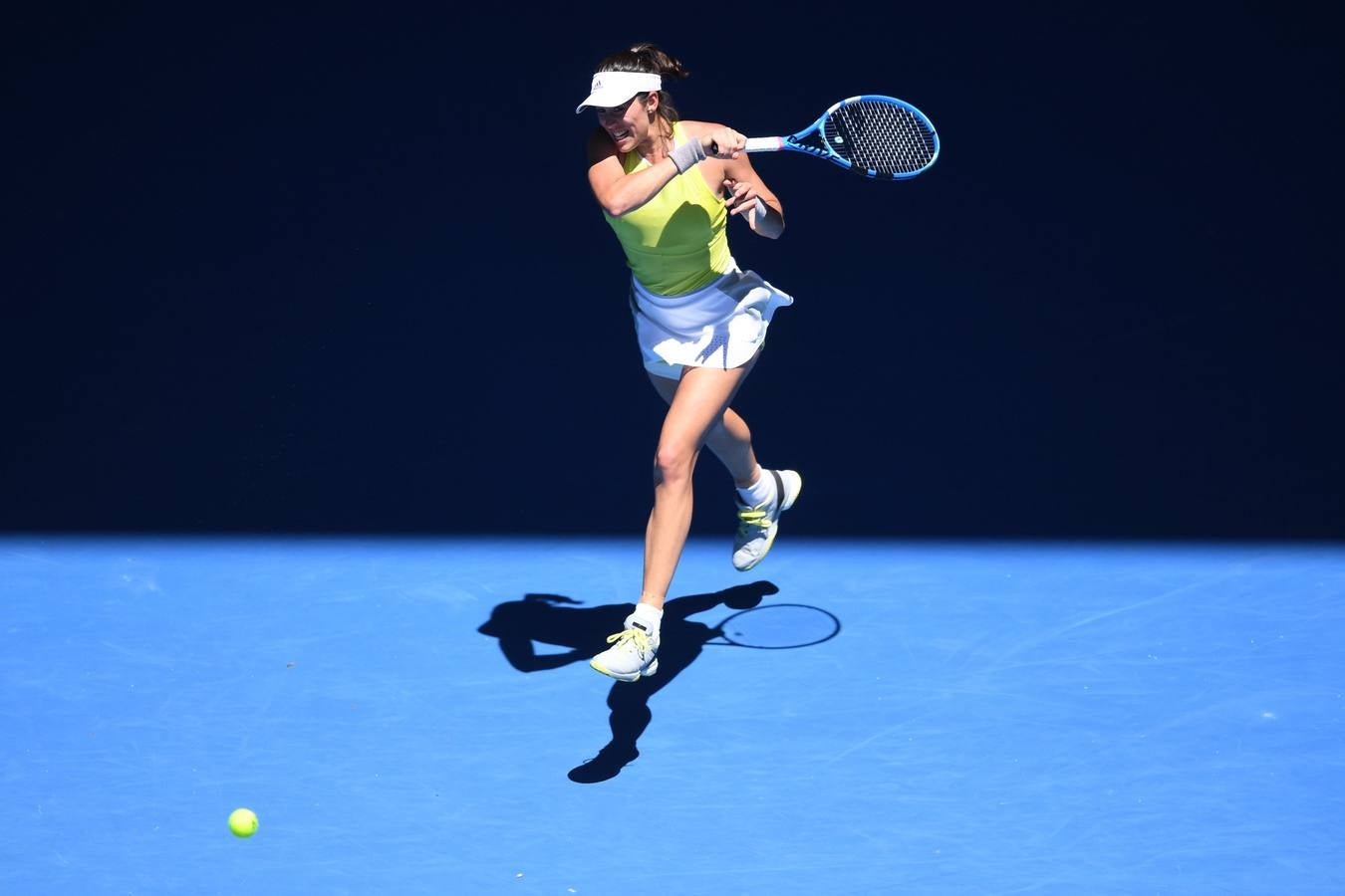 Garbiñe Muguruza cayó derrotada en segunda ronda del Abierto de Australia ante la taiwanesa Su-Wei Hsie por 7-6 (1) y 6-4.