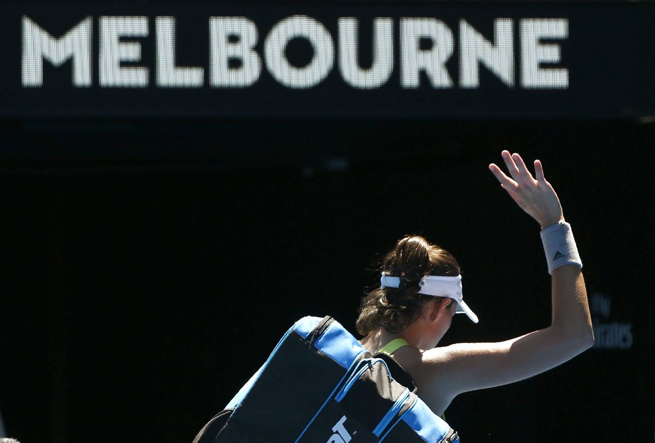 Garbiñe Muguruza cayó derrotada en segunda ronda del Abierto de Australia ante la taiwanesa Su-Wei Hsie por 7-6 (1) y 6-4.