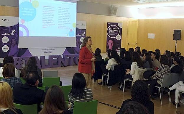 Sara Gómez ha impartido una masterclass esta mañana