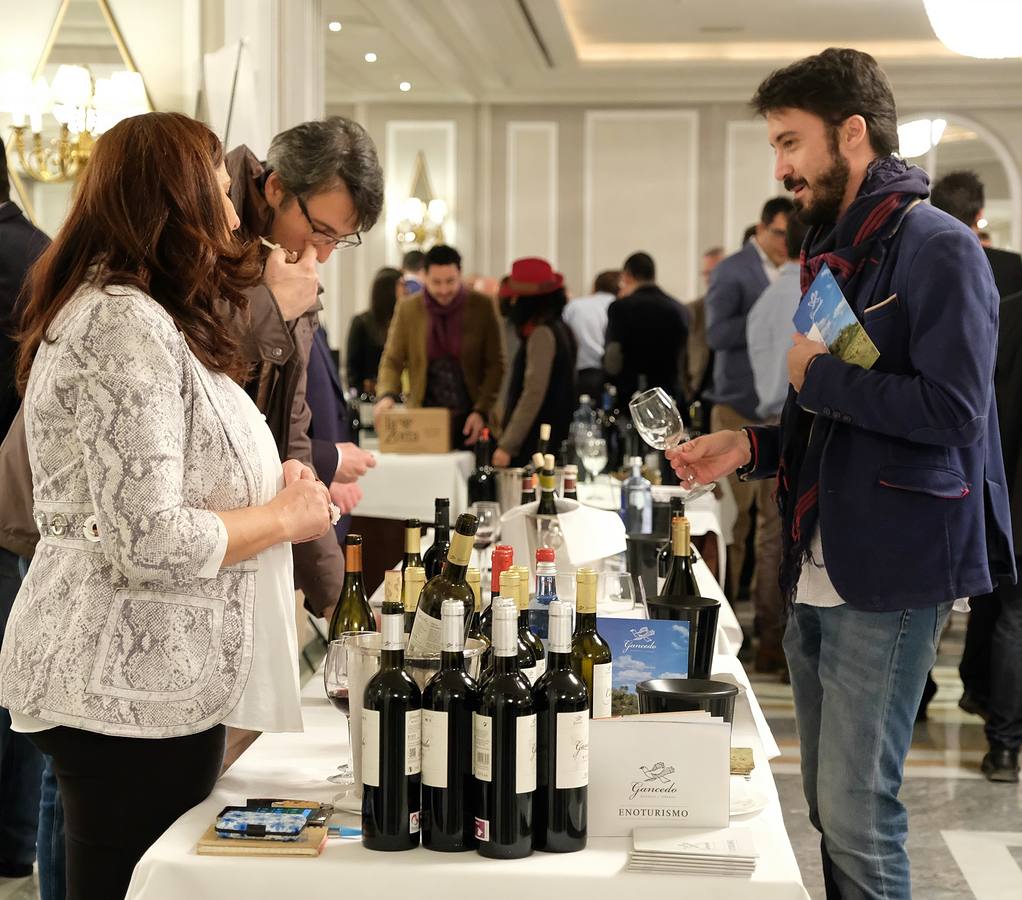 112 bodegas de todas las Denominaciones de Origen regionales han participado en el evento celebrado en el hotel Villa Magna de Madrid