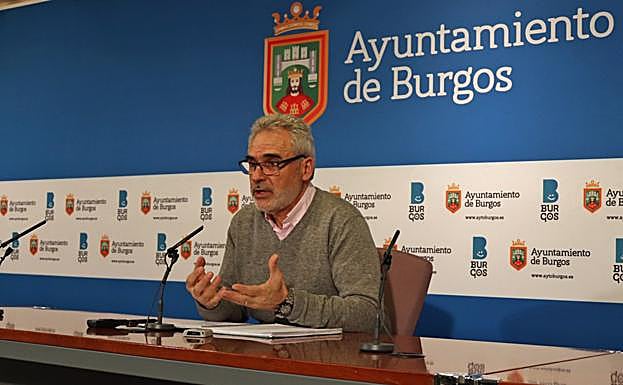 Marco Antonio Manjón, concejal de Imagina Burgos, durante su comparecencia