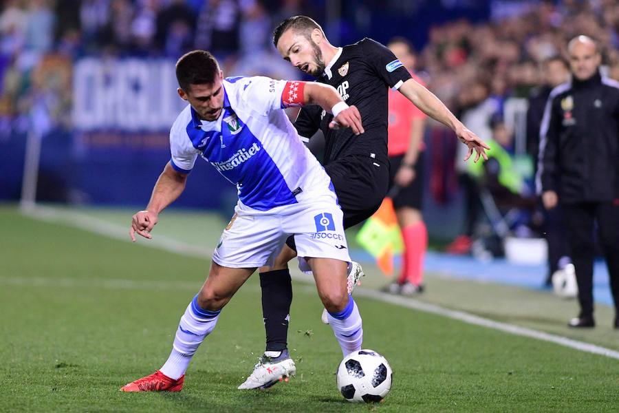 Leganés y Sevilla empataron a uno en la ida de las semifinales de la Copa del Rey que se disputó en el Estadio Municipal de Butarque. Muriel adelantó al cuadro hispalense, pero Siovas, en un lance ante Sergio Rico, anotó la igualada.