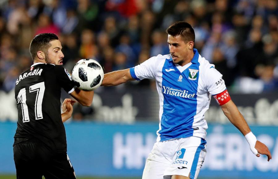 Leganés y Sevilla empataron a uno en la ida de las semifinales de la Copa del Rey que se disputó en el Estadio Municipal de Butarque. Muriel adelantó al cuadro hispalense, pero Siovas, en un lance ante Sergio Rico, anotó la igualada.