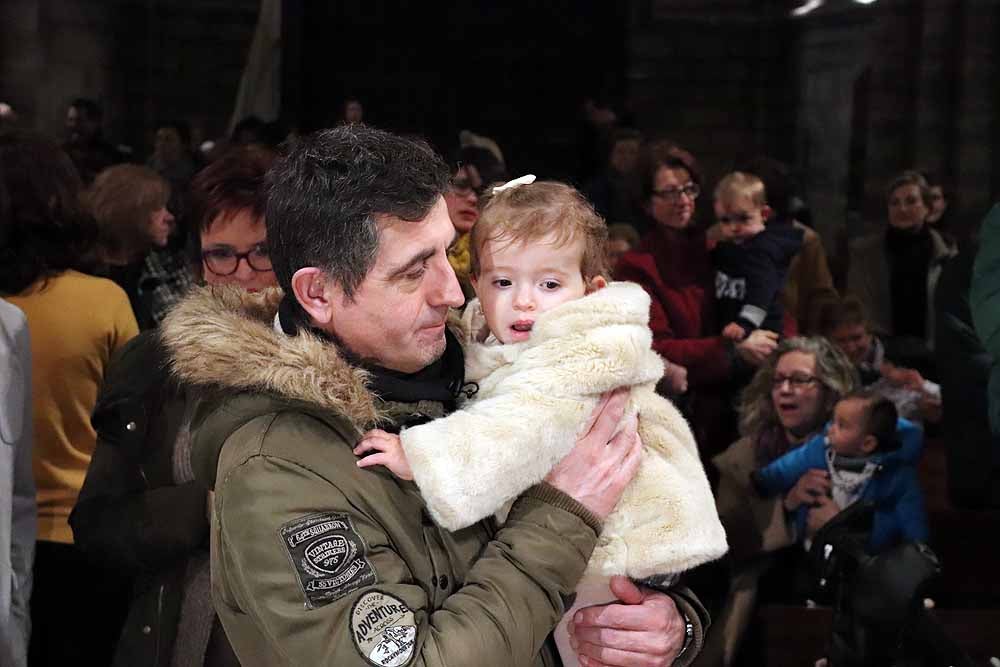 Estos son los bebés que han recibido la bendición de la Misa de la Luz