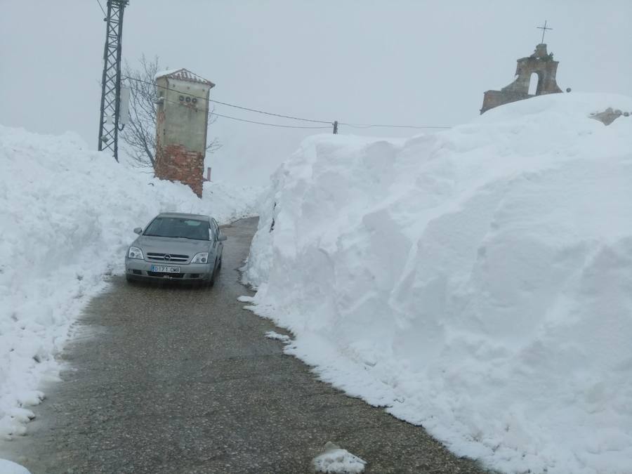Deja de nevar en Palencia, pero la nieve tardará en marcharse