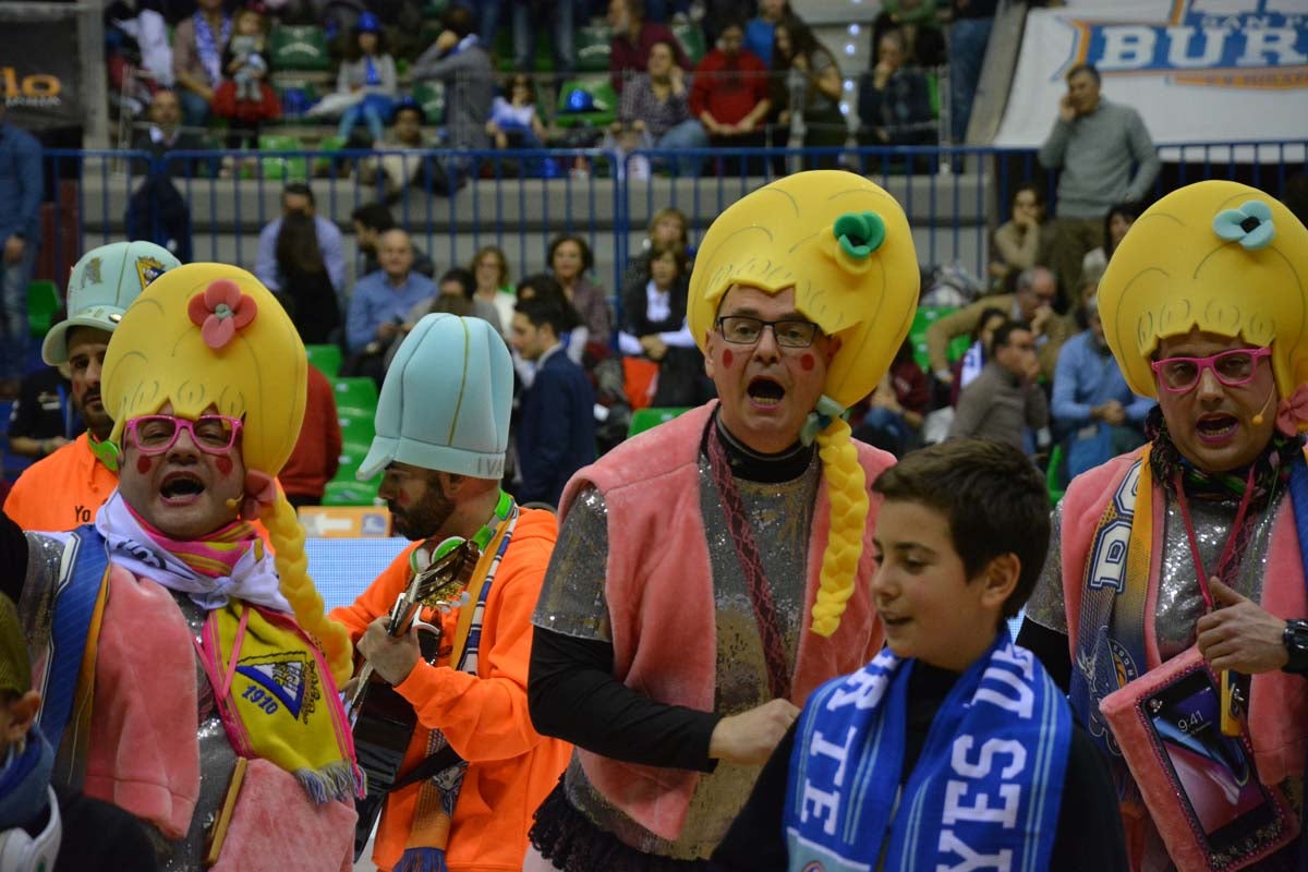 El San Pablo no pudo superar al Valencia Basket, pero el choque volvió a congregar a miles de personas en el Coliseum.