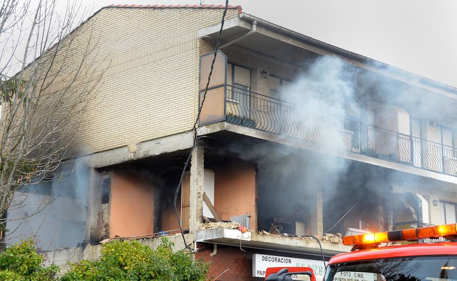 Imágenes de la explosión en una vivienda de Villasana de Mena