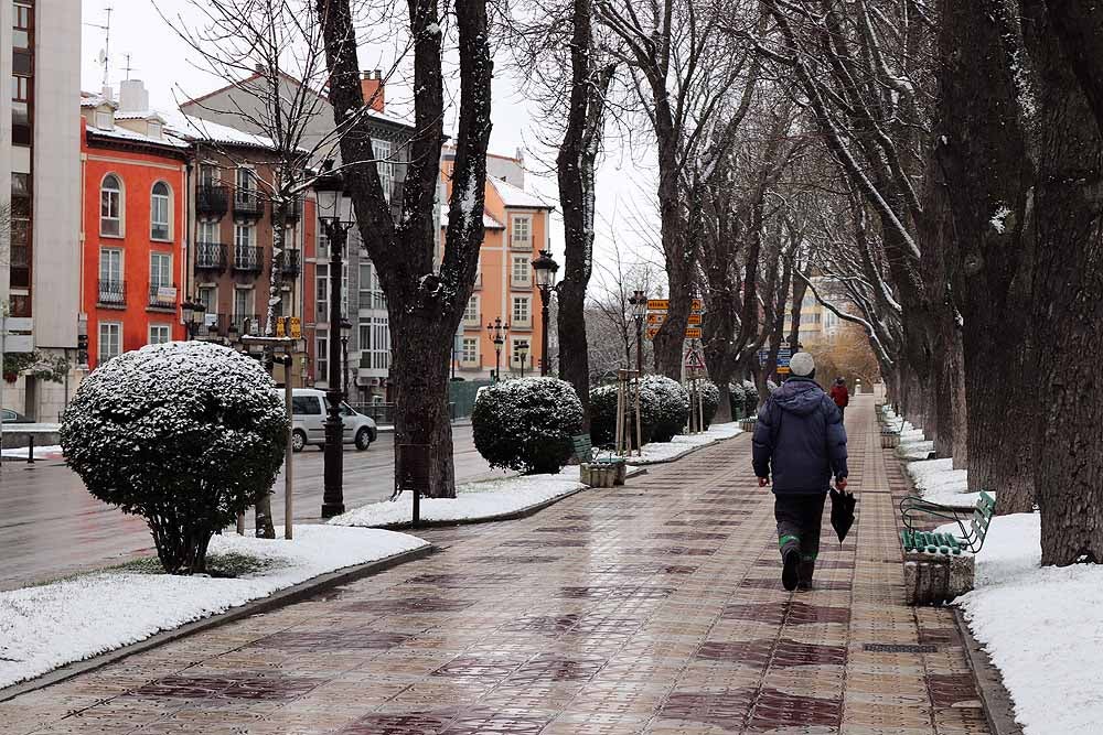 Aquí os dejamos unas imágenes sobre el paso del temporal de nieve por la provincia de Burgos