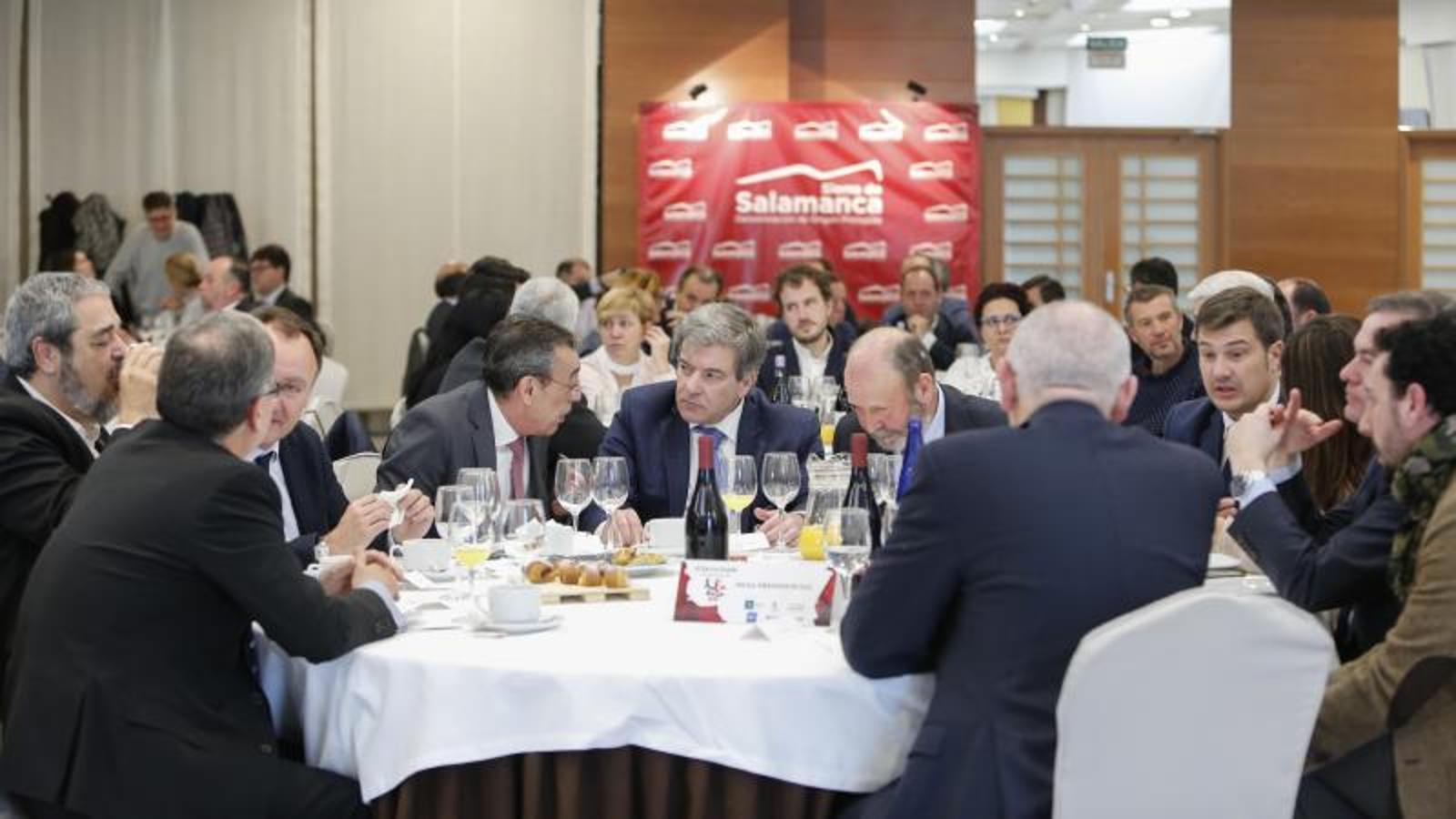 Milagros Marcos ha intervenido en los Encuentros en Salamanca, organizados por El Norte de Castilla, con la ponencia 'La cadena de valor: el equilibrio necesario para la economía de Castilla y León',