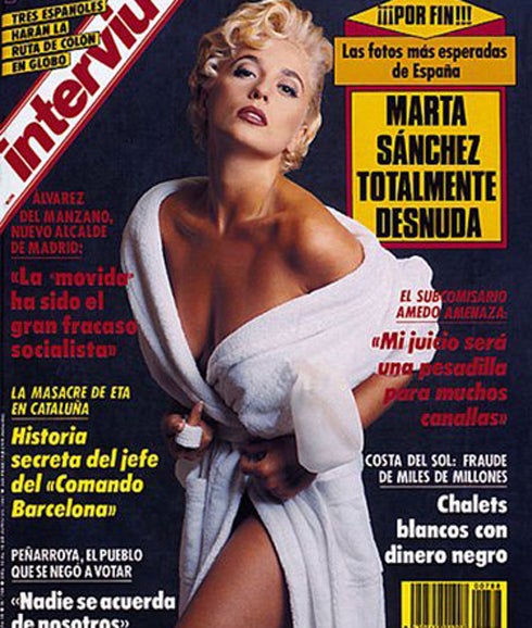 Marta Sánchez en la polémica portada de 1992. 