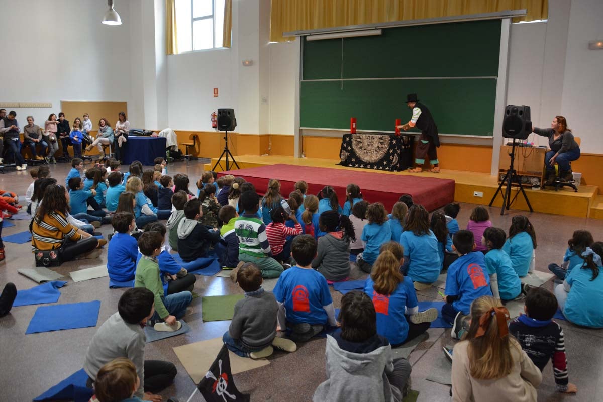 34 equipos de 4 provincias distintas de Castilla y León y otras comunidades han participado hoy en la fase clasificatoria del First Lego League celebrada en la Escuela Politécnica Superior.