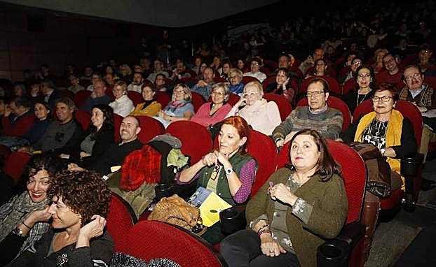 Asistentes a la inauguración de la Muestra de Cine de Palencia.