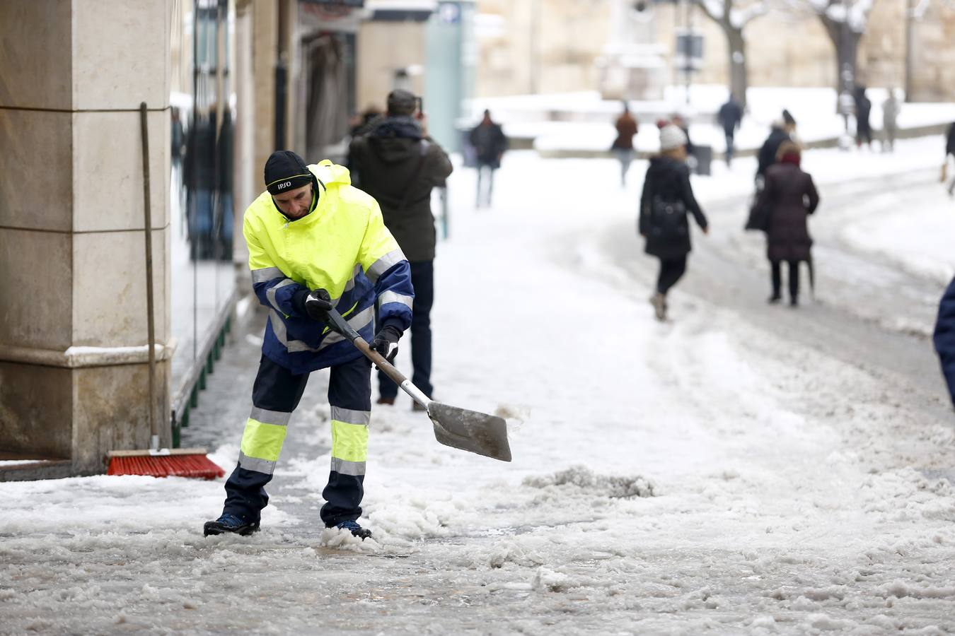 Temporal de nieve en la capital leonesa.