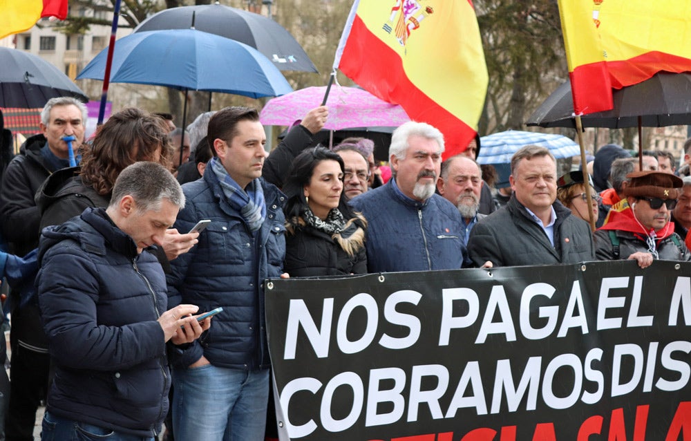 Fotos: Policías nacionales y guiardias civiles se manifiestan en Burgos