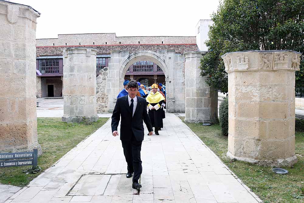 Fotos: Día del Doctor en la Universidad de Burgos