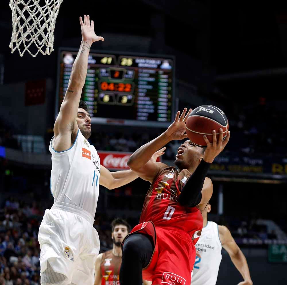 Fotos: Las mejores imágenes del Real Madrid-San Pablo Burgos