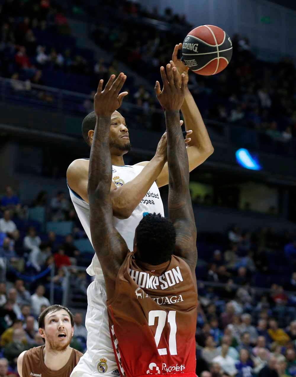 Fotos: Las mejores imágenes del Real Madrid-San Pablo Burgos