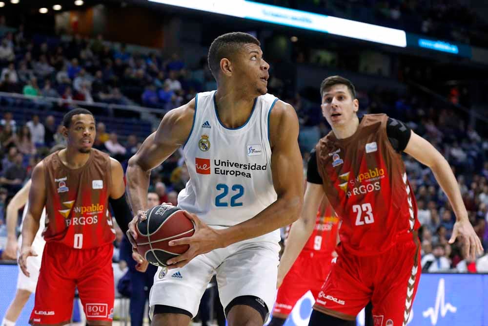 Fotos: Las mejores imágenes del Real Madrid-San Pablo Burgos