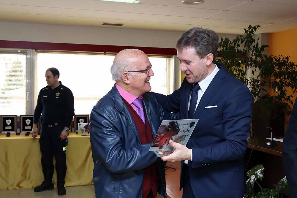 Fotos: En imágenes la celebración del patrón de Bomberos