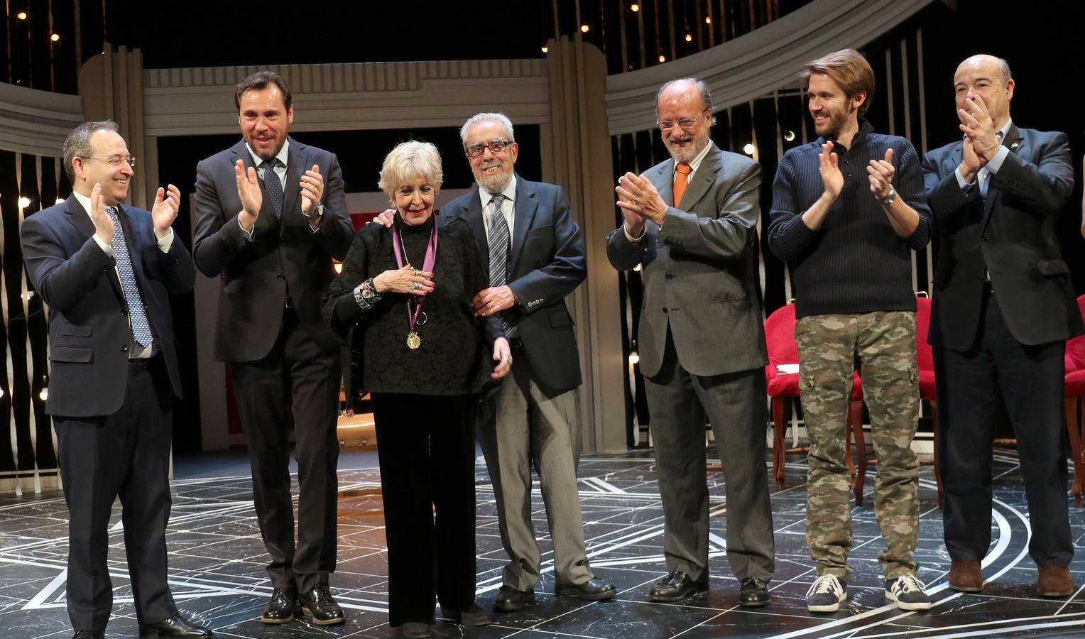 Fotos: Concha Velasco recibe la Medalla de Oro de Valladolid