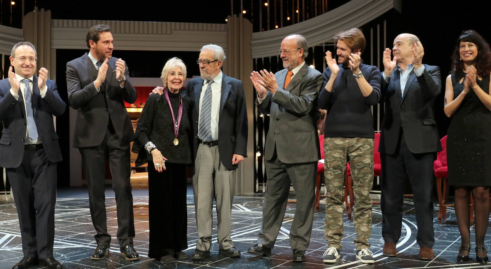 Fotos: Concha Velasco recibe la Medalla de Oro de Valladolid