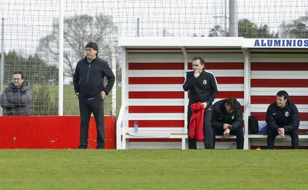 Alejandro Menéndez en el área técnica de Mareo