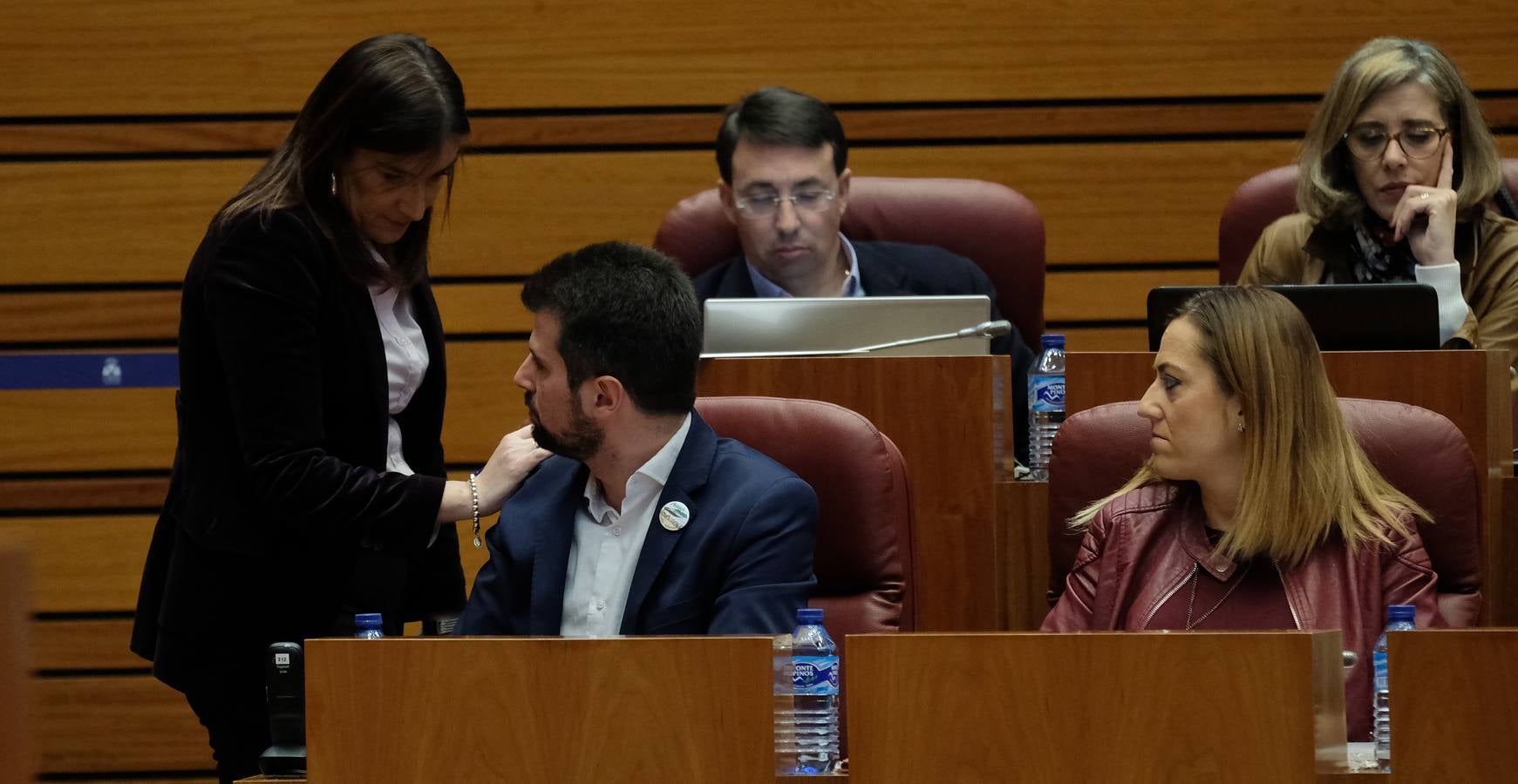 El presidente de la Junta de Castilla y León, Juan Vicente Herrera, ha tendido la mano una vez más para cerrar acuerdos de comunidad en torno a la ordenación del territorio y la reforma del Estatuto de Autonomía