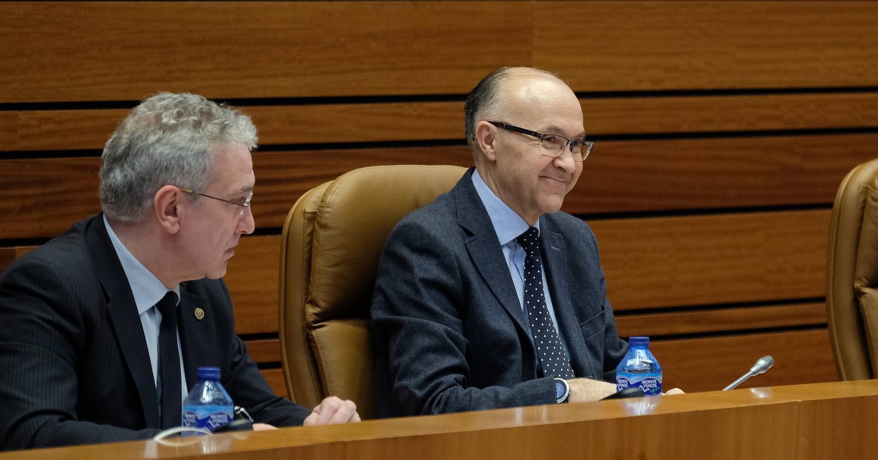 El presidente de la Junta de Castilla y León, Juan Vicente Herrera, ha tendido la mano una vez más para cerrar acuerdos de comunidad en torno a la ordenación del territorio y la reforma del Estatuto de Autonomía