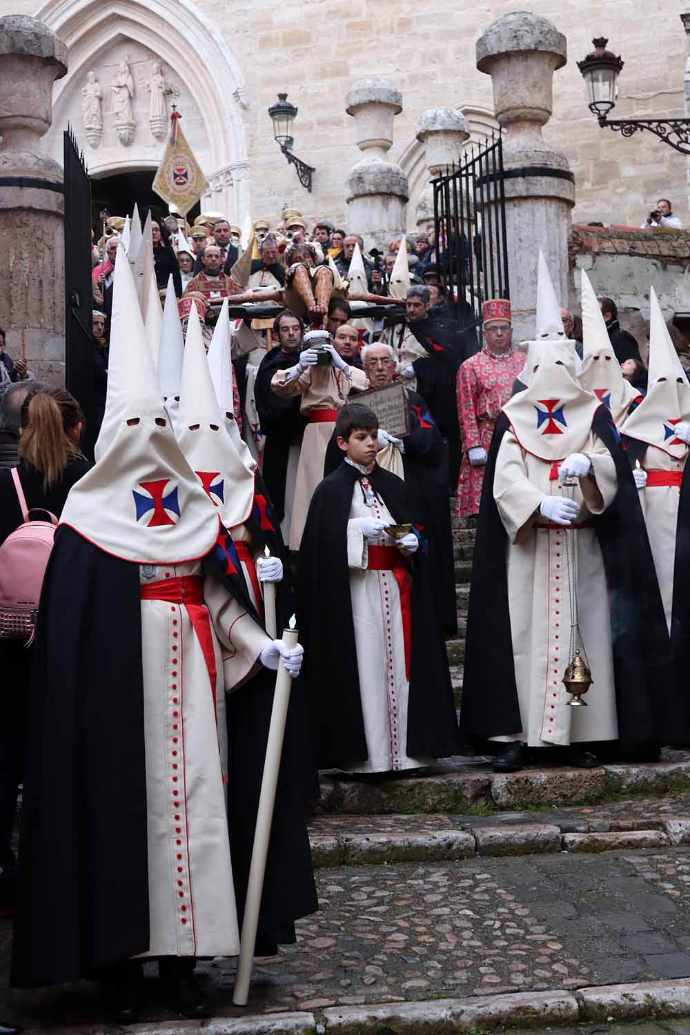 Fotos: Las imágenes de la Procesión del Santísimo Cristo de Burgos